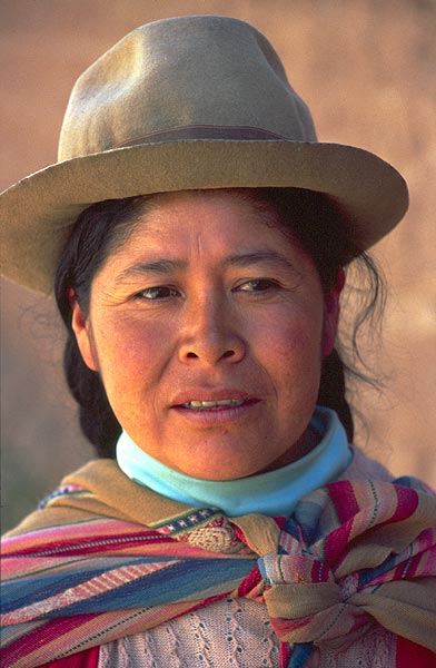 Indiánka v klobouku, portrét