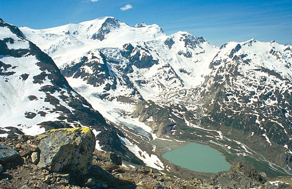 Masiv hory Tierberg nad ledovcem Steingletscher