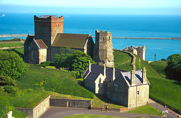 Dover Castle, hrad nad kanálem La Manche