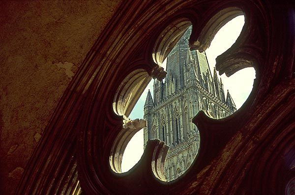Věž katedrály v Salisbury, detail