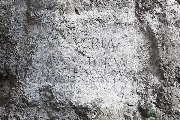 Římský nápis v Trenčíně