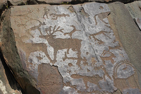 Petroglyfy Kalbak Taš
