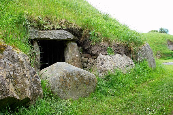 Knowth, chodbová hrobka