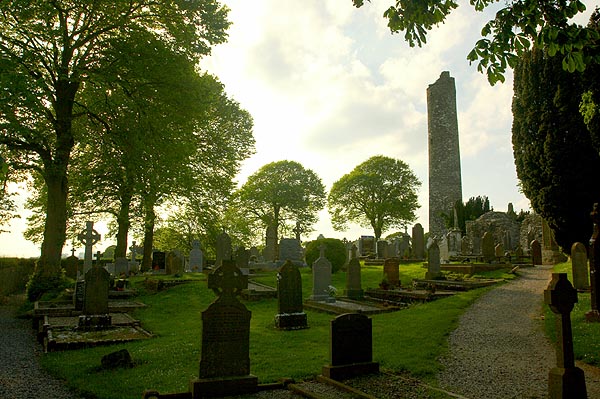 Monasterboice, starý hřbitov