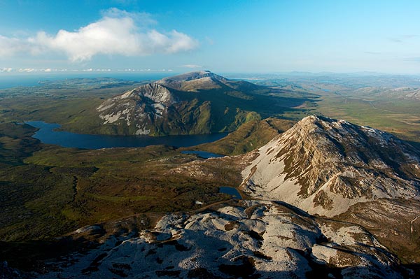 Výhled z vrcholku Mount Errigal