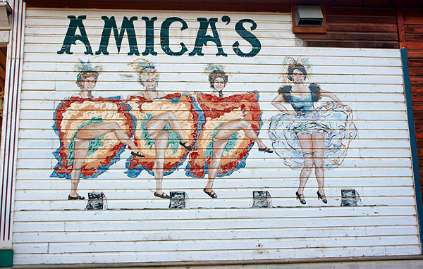 Tanečnice saloonu Amica's